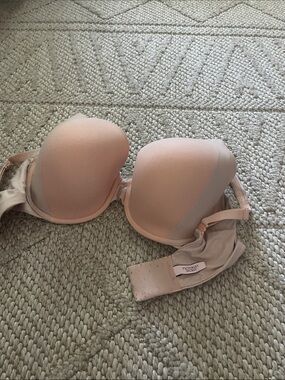 Victoria's Secret Blush Pink Push-Up Bra
